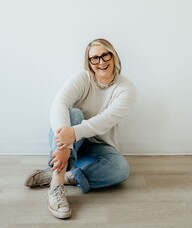 Book an Appointment with Emily Davison for Counselling and Psychotherapy