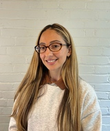 Book an Appointment with Nastasia Petrella at PhysioDNA Toronto (Spadina)